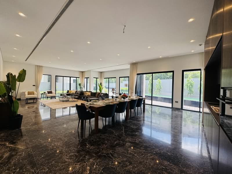 For Sale - brand new and freehold bungalow with Lift & Pool, Ample parking at basement, huge for 3 generations