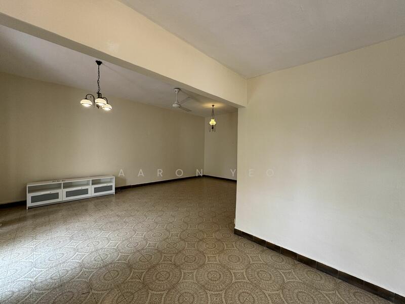 C.H.E.A.P Single Storey Semi-Detached for Rent D19, Bodmin Brockhampton Borthwick Braemar Bloxhome, 3 Bedrooms, 1,600 sqft, Semi-Detached House For Rent, by Aaron Yeo, 25123940 - PropertyGuru.com.sg