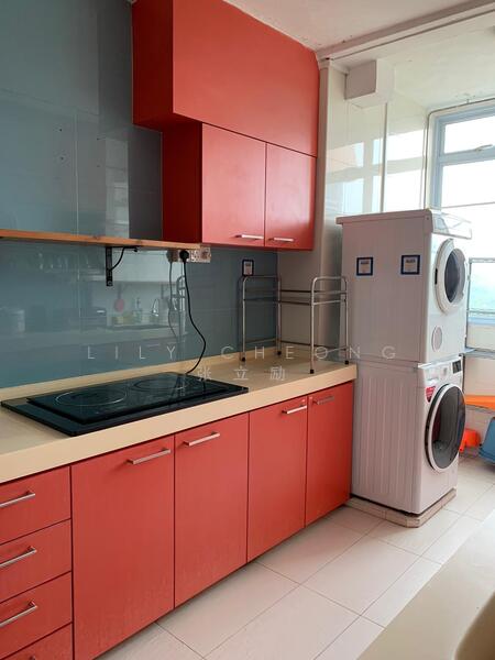 Sherwood Towers, 1 Jalan Anak Bukit, Room Rental, 200 sqft, Apartment For Rent, by Lily Cheong 张立励, 25124457 - PropertyGuru.com.sg