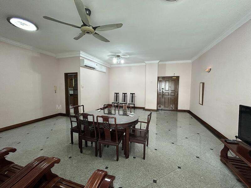 For Rent - Gold Coast Condo