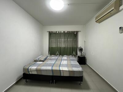 For Rent - 825 Yishun Street 81