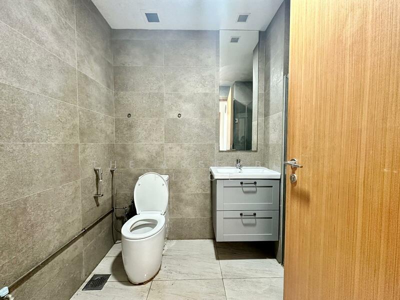Spacious Condo 3BR Unit near Katong, The Amerald Studios, 3 Bedrooms, 850 sqft, Condominium For Rent, by The Assembly Place - Elijah, 25126186 - PropertyGuru.com.sg