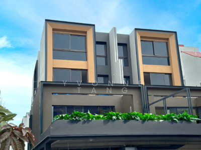 For Sale - ❤️ CHANCERY BRAND NEW SEMI-D ❤️ Park 6 cars. Grand double volume ceiling!