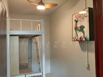 For Rent - Lakepoint Condo