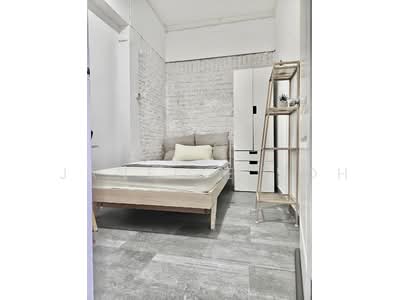 For Rent - Eng Aun Mansion