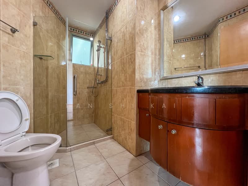 Gloucester Mansions, 10 Newton Road, 3 Bedrooms, 1,163 sqft, Condominium For Rent, by Tan Shi Kai, 25126569 - PropertyGuru.com.sg