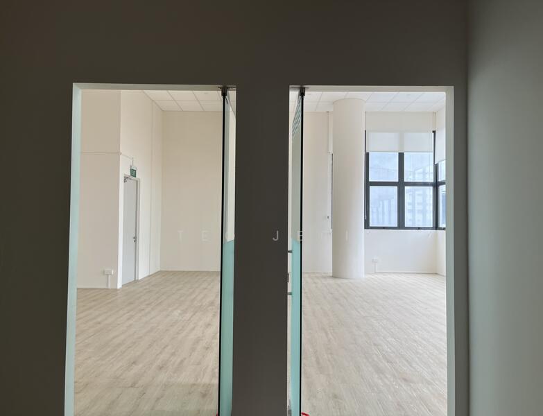 Freehold Building for sale in D03 along Alexandra Road, Alexandra Road, 54,748 sqft, Light Industrial (B1) For Sale, by Teo Jeri, 25126838 - CommercialGuru.com.sg