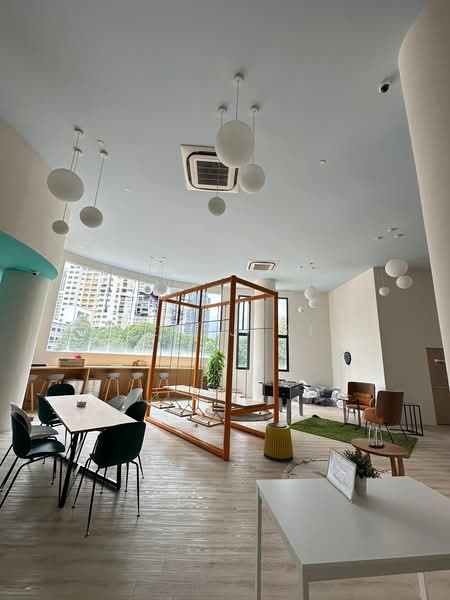 Freehold Building for sale in D03 along Alexandra Road, Alexandra Road, 54,748 sqft, Light Industrial (B1) For Sale, by Teo Jeri, 25126838 - CommercialGuru.com.sg