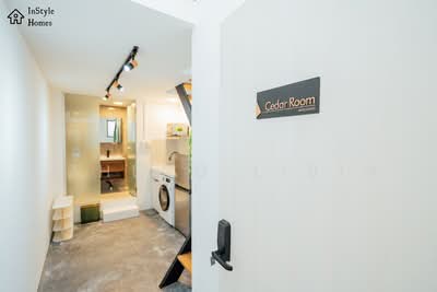 For Rent - 14 Flanders Square