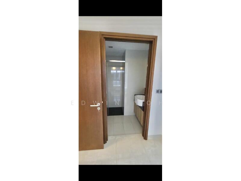 COMMON ROOM WITH ATTACHED BATHROOM