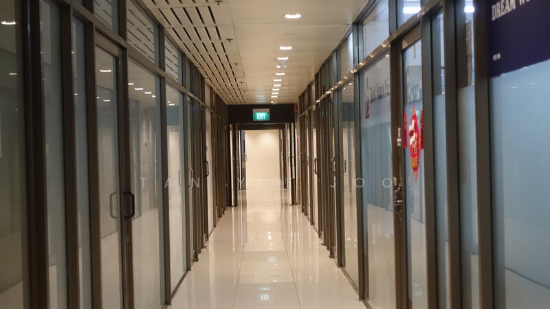 Peninsula Plaza, 111 North Bridge Road, 527 sqft, Office For Sale, by Tan Yee Joo, 25129140 - CommercialGuru.com.sg
