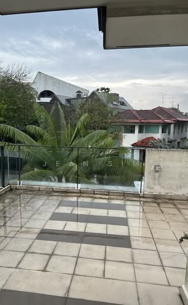 Namly Crescent, Namly Crescent, 5 Bedrooms, 4,500 sqft, Semi-Detached House For Rent, by Jean Sim, 25129287 - PropertyGuru.com.sg