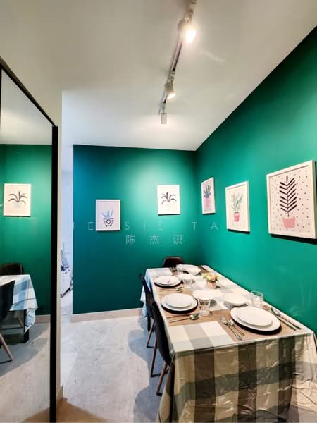 Eight Riversuites, 2 Whampoa East, Room Rental, 300 sqft, Condominium For Rent, by Jessie Tan 陈杰识, 25129314 - PropertyGuru.com.sg