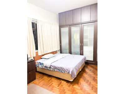 For Rent - Lakepoint Condo