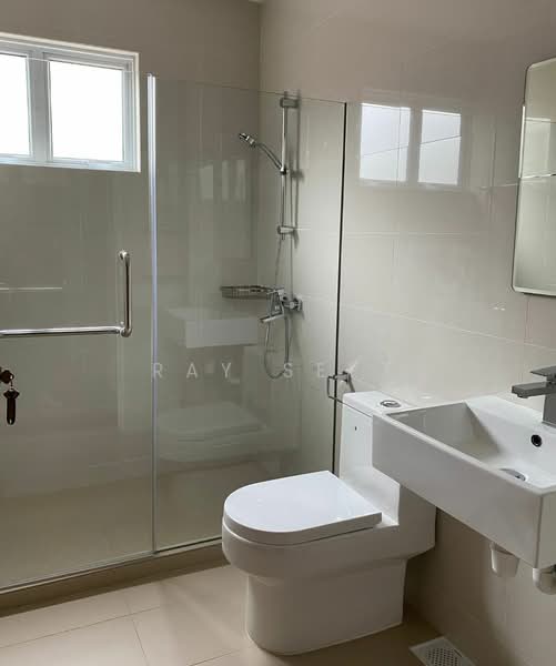 Princess of Wales Road, , 6 Bedrooms, 4,500 sqft, Semi-Detached House For Rent, by Ray Seet, 25131712 - PropertyGuru.com.sg