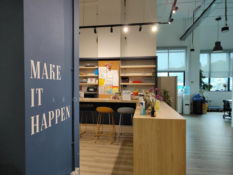 Ramp up office/ warehouse @ non Jtc Foc shuttle bus / non Jtc / 10mins walk to MRT station, Pasir Panjung road, 10,000 sqft, Business / Science Park For Rent, by Leow Kok Wee, 25133521 - CommercialGuru.com.sg