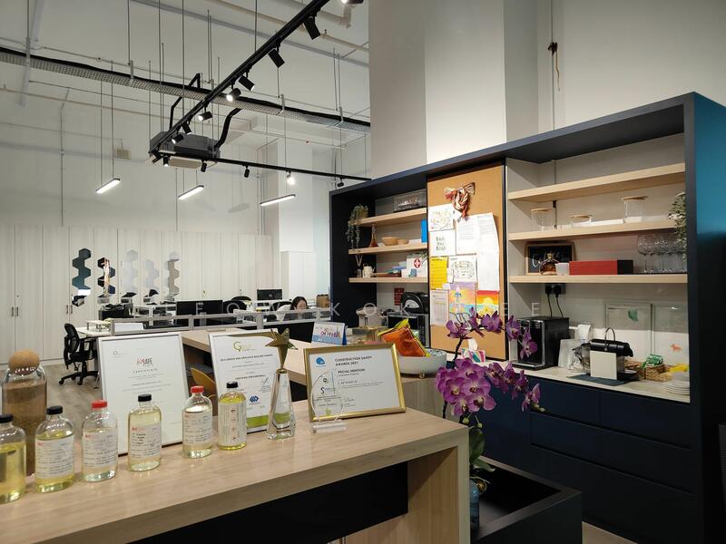 Ramp up office/ warehouse @ non Jtc Foc shuttle bus / non Jtc / 10mins walk to MRT station, Pasir Panjung road, 10,000 sqft, Business / Science Park For Rent, by Leow Kok Wee, 25133521 - CommercialGuru.com.sg