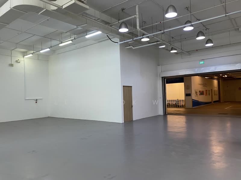 Ramp up office/ warehouse @ non Jtc Foc shuttle bus / non Jtc / 10mins walk to MRT station, Pasir Panjung road, 10,000 sqft, Business / Science Park For Rent, by Leow Kok Wee, 25133521 - CommercialGuru.com.sg