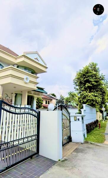 DUNEARN RD DETACH HOUSE, Dunearn Rd, 7 Bedrooms, 5,000 sqft, Detached House For Rent, by Irene Quek, 25134047 - PropertyGuru.com.sg