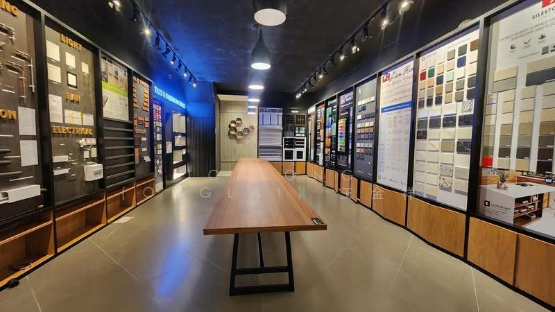 Sims Avenue Shophouse Office / Showroom / Residential / Co-Living / Commercial, 483 Sims Avenue, Eunos / Geylang / Paya Lebar, 3,000 sqft, Shop / Shophouse For Rent, by Jon Ong (Onglai) 王金祥, 25136624 - CommercialGuru.com.sg