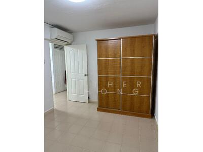 For Rent - 217 Tampines Street 23