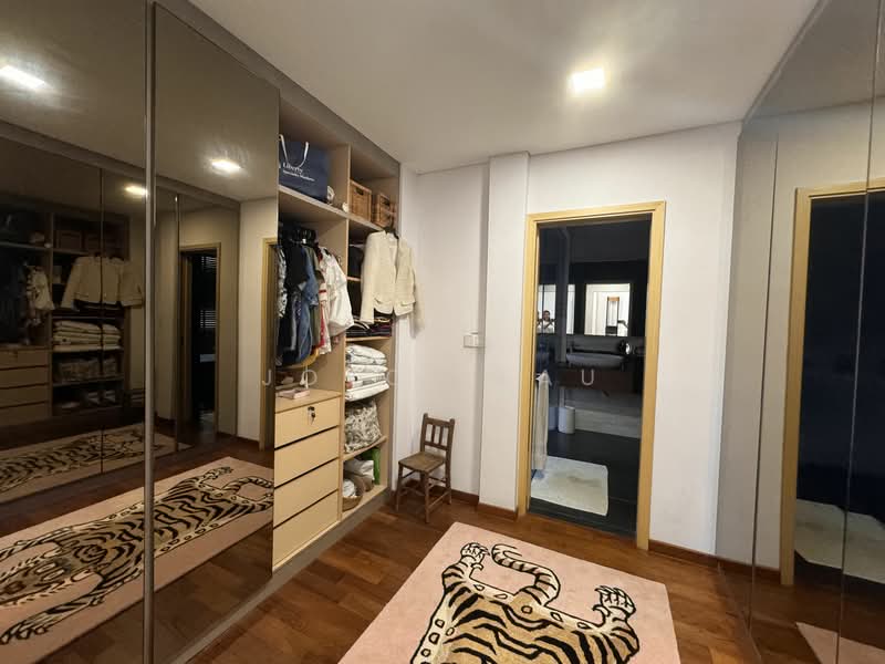 Modern Design 2 Storey West Coast Semi Detached with a swimming pool. Available Mid July 2024, West Coast Park, West Coast Crescent, Keng Ridge, 5 Bedrooms, 5,700 sqft, Semi-Detached House For Rent, by Joyce Lau, 25138458 - PropertyGuru.com.sg