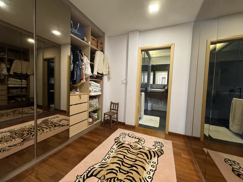 Modern Design 2 Storey West Coast Semi Detached with a swimming pool. Available Mid July 2024, West Coast Park, West Coast Crescent, Keng Ridge, 5 Bedrooms, 5,700 sqft, Semi-Detached House For Rent, by Joyce Lau, 25138458 - PropertyGuru.com.sg