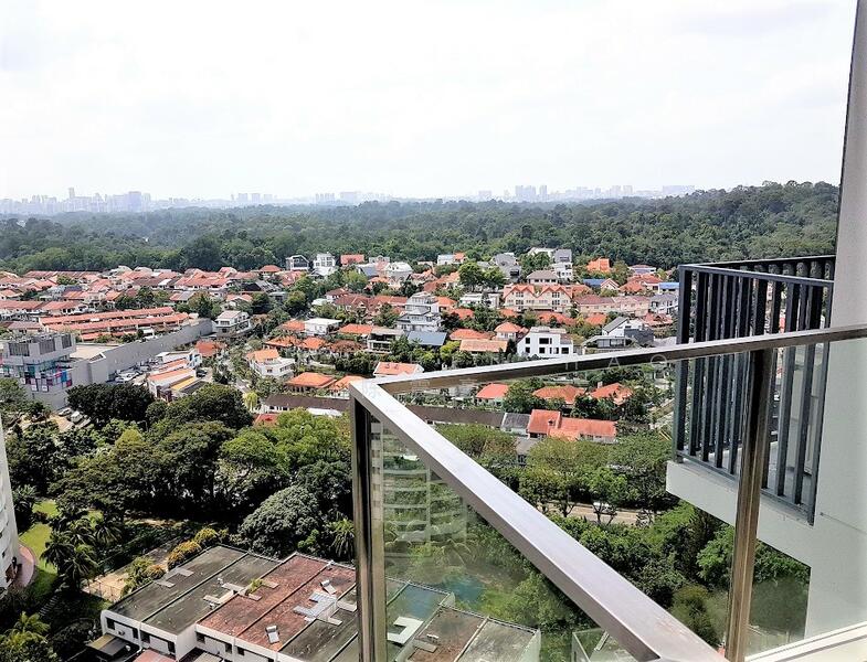 Super High Floor + Panoramic City View From Balcony
