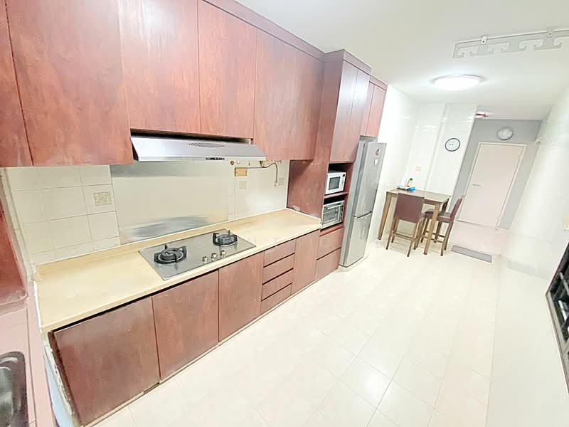 For Rent - 484 Admiralty Link