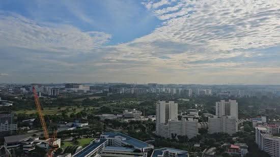 J Gateway, 2 Gateway Drive, Boon Lay / Jurong / Tuas, 3 Bedrooms, 1,162 sqft, Condominium For Sale, by Christopher Hong, 25140509 - PropertyGuru.com.sg