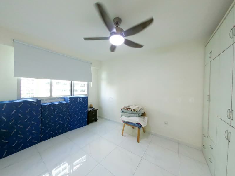 166B Yung Kuang Court, 166B Yung Kuang Road, 3 Bedrooms, 1,001 sqft, HDB Flat For Rent, by Eugene Chen 陈加明, 25140544 - PropertyGuru.com.sg