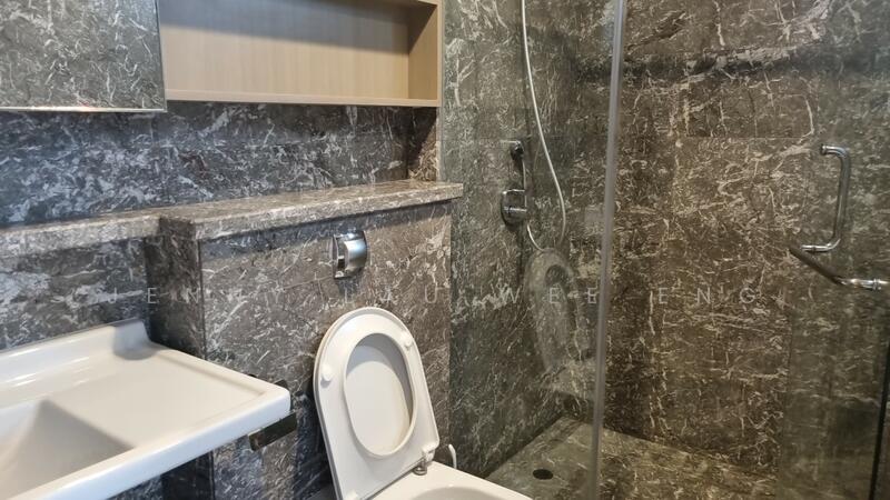 Master bath 