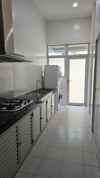 Namly Crescent, Namly Crescent, 5 Bedrooms, 4,400 sqft, Semi-Detached House For Rent, by Nancy Ni, 25141021 - PropertyGuru.com.sg