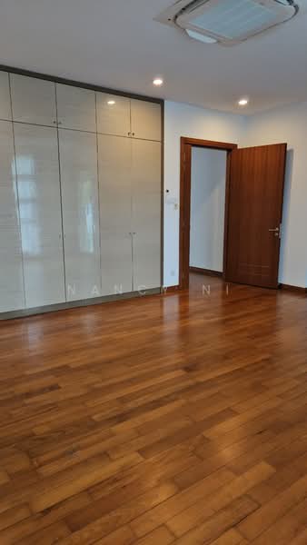 Namly Crescent, Namly Crescent, 5 Bedrooms, 4,400 sqft, Semi-Detached House For Rent, by Nancy Ni, 25141021 - PropertyGuru.com.sg