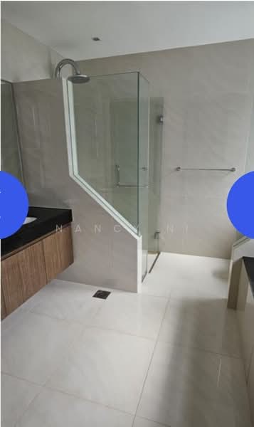 Dunsfold Dr, Dunsfold Dr, 6 Bedrooms, 6,100 sqft, Bungalow House For Rent, by Nancy Ni, 25141035 - PropertyGuru.com.sg