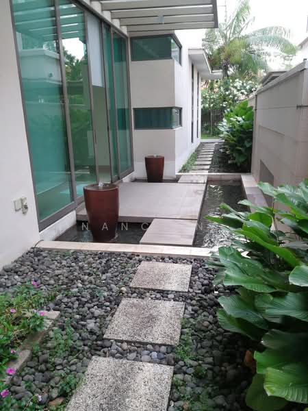 Dunsfold Drive, Dunsfold Drive, 6 Bedrooms, 4,800 sqft, Bungalow House For Rent, by Nancy Ni, 25141064 - PropertyGuru.com.sg