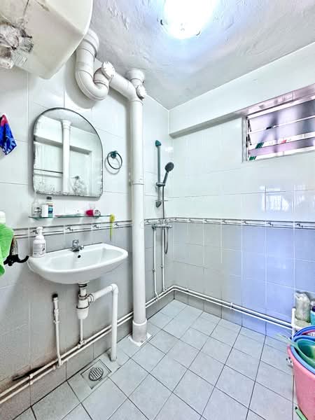 193 Lorong 4 Toa Payoh, 193 Lorong 4 Toa Payoh, 3 Bedrooms, 904 sqft, HDB Flat For Rent, by Terence Chua Kai Lun, 25141112 - PropertyGuru.com.sg