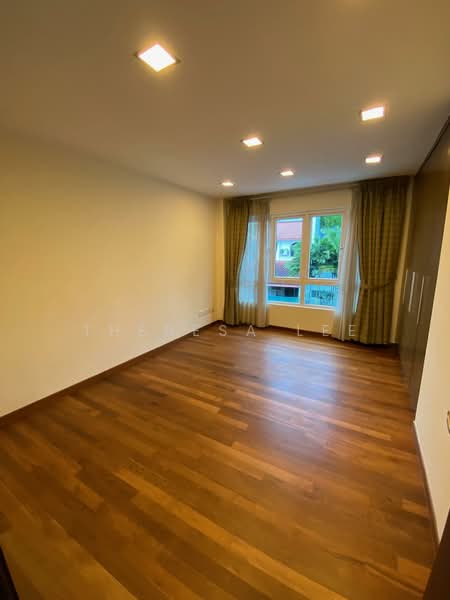 Watten Drive, Tanglin / Holland / Bukit Timah, 4 Bedrooms, 3,500 sqft, Terraced House For Rent, by Theresa Lee, 25141343 - PropertyGuru.com.sg