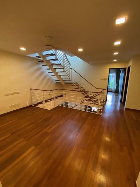 Watten Drive, Tanglin / Holland / Bukit Timah, 4 Bedrooms, 3,500 sqft, Terraced House For Rent, by Theresa Lee, 25141343 - PropertyGuru.com.sg