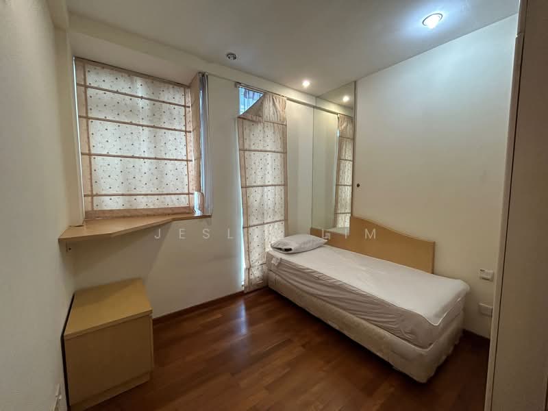 For Rent - The Champagne