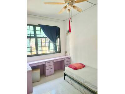 For Rent - 192B Rivervale Drive