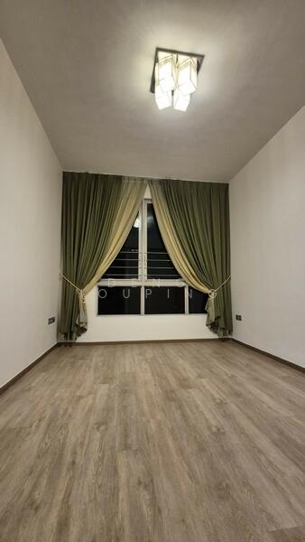 For Rent - Tree House