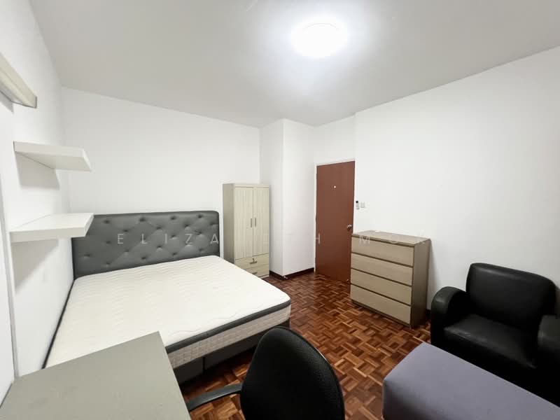 Ridgewood Condominium, 1 Ridgewood Close, Room Rental, 150 sqft, Condominium For Rent, by Elizabeth Mok, 25143077 - C4 - PropertyGuru.com.sg