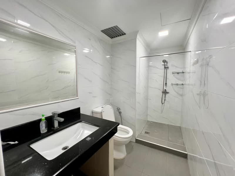 Ridgewood Condominium, 1 Ridgewood Close, Room Rental, 150 sqft, Condominium For Rent, by Elizabeth Mok, 25143077 - PropertyGuru.com.sg