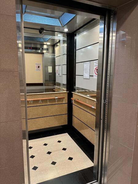 The Bencoolen, 180B Bencoolen Street, 754 sqft, Office For Rent, by Walter Lau, 25143363 - Lift Car - CommercialGuru.com.sg