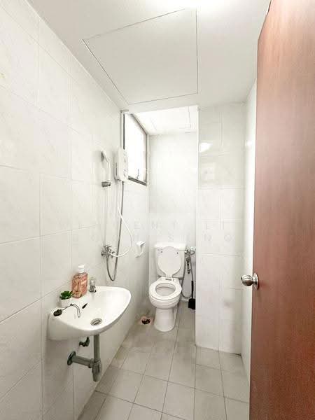 Parc Oasis, 37 Jurong East Avenue 1, Boon Lay / Jurong / Tuas, Room Rental, 120 sqft, Condominium For Rent, by Vincent Lim Boon Seng, 25143417 - PropertyGuru.com.sg