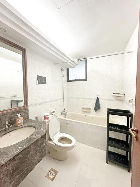 Parc Oasis, 37 Jurong East Avenue 1, Boon Lay / Jurong / Tuas, Room Rental, 120 sqft, Condominium For Rent, by Vincent Lim Boon Seng, 25143417 - PropertyGuru.com.sg
