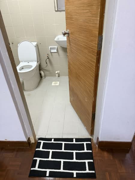 Pine Grove, 1P Pine Grove, 4 Bedrooms, 1,600 sqft, Condominium For Rent, by Becky Li, 25143956 - PropertyGuru.com.sg