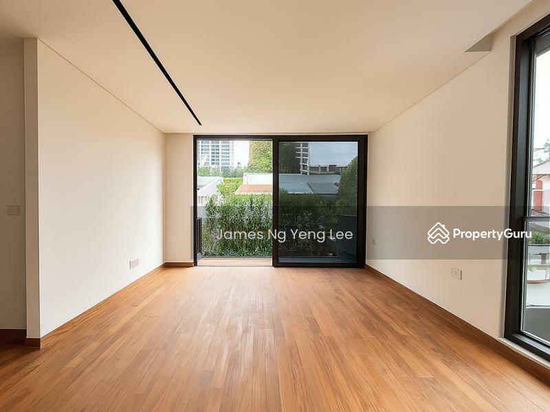 For Sale - Brand New Bungalow. 1km Nanyang Primary School. 地十 邮 区，独立洋 房 打折出 售. James Ng 83839800