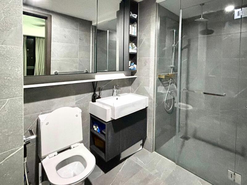 Riverfront Residences Condominium For Sale at S$ 1,038,888 | PropertyGuru Singapore